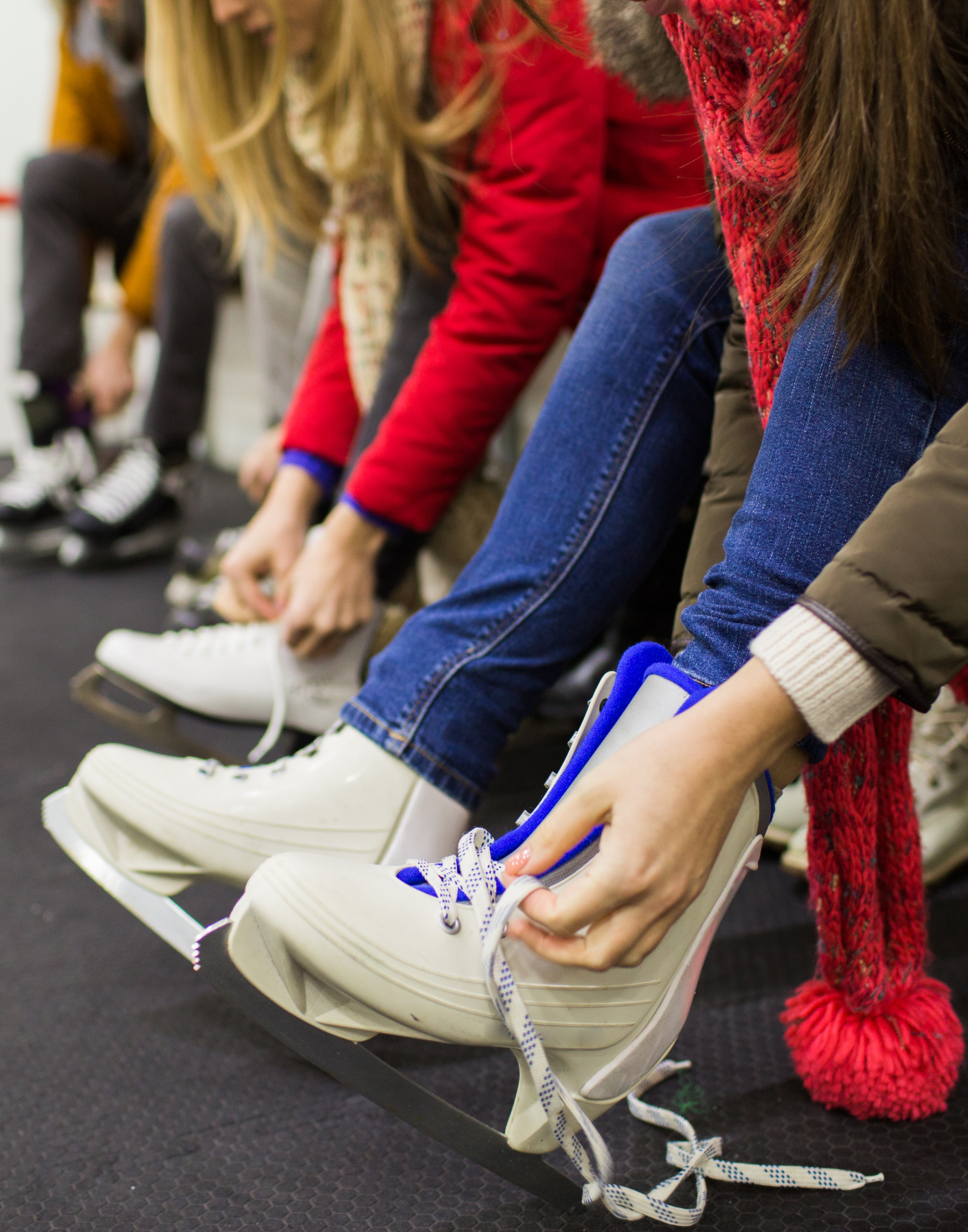 Adult Co-Ed Learn to Skate