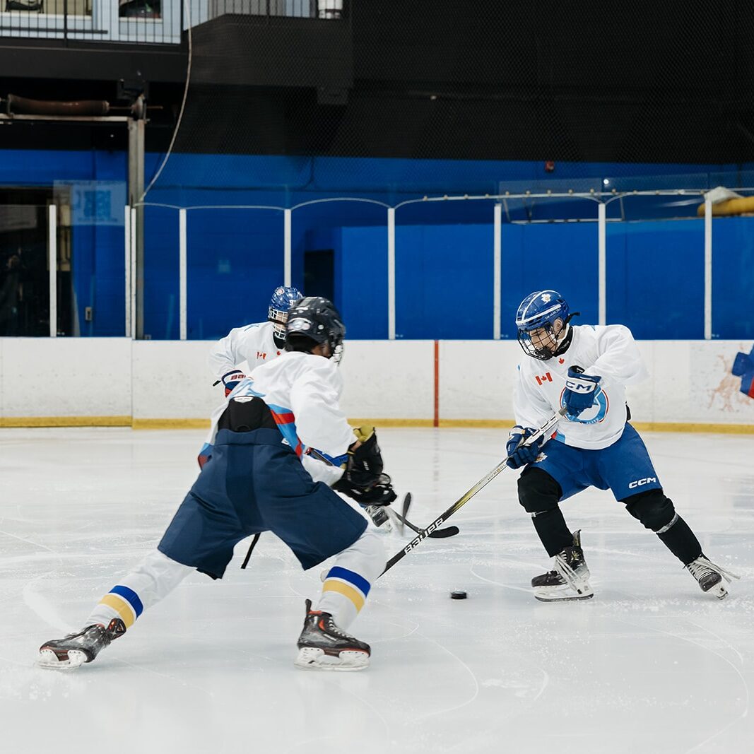 Execute perfect plays with Paramount Ice ELITE Hockey passing precision