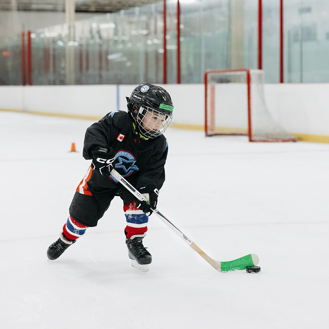 Paramount Ice LEARN to Play Hockey seasonal program offering beginner hockey training
