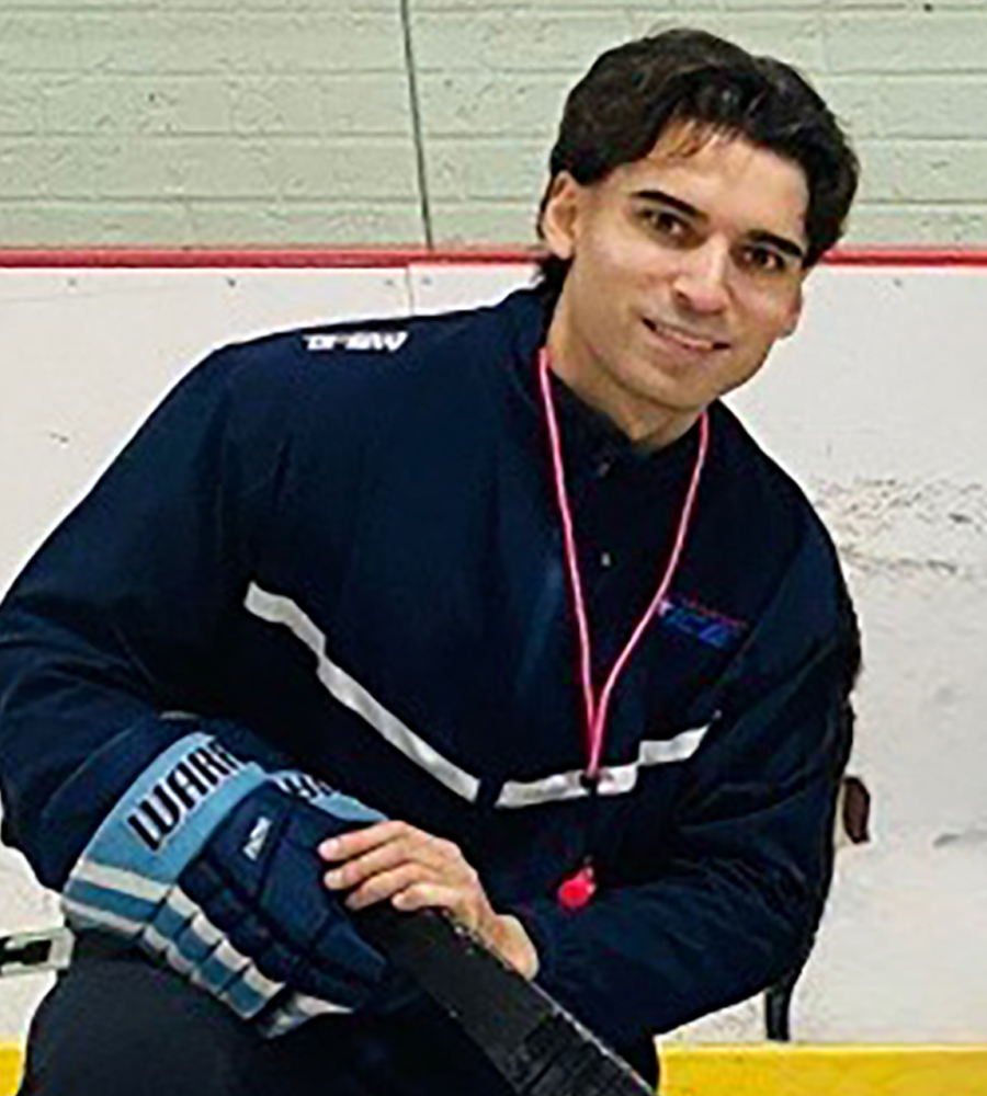Paramount-Ice-Coach-Lucas-Cameirao Coach Lucas Cameirao